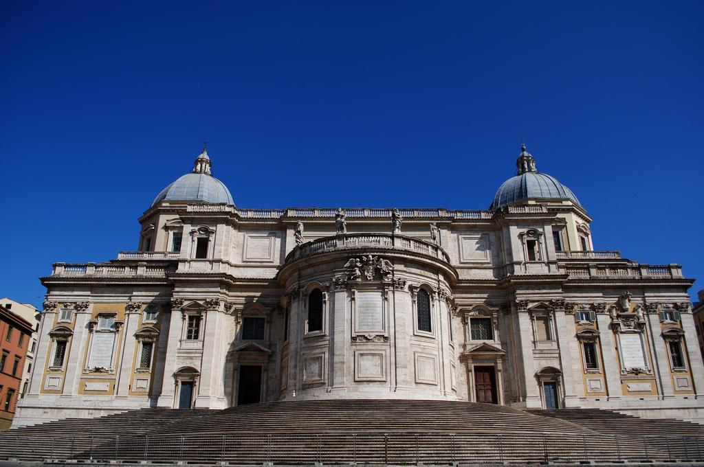 Le Poesie Di Roma Bed & Breakfast Exterior photo